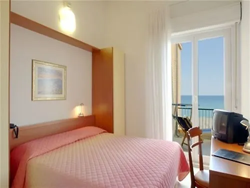 Hotel Casa Marina Loano 3*,